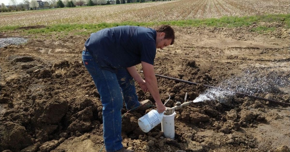 Clorinating a Water Well